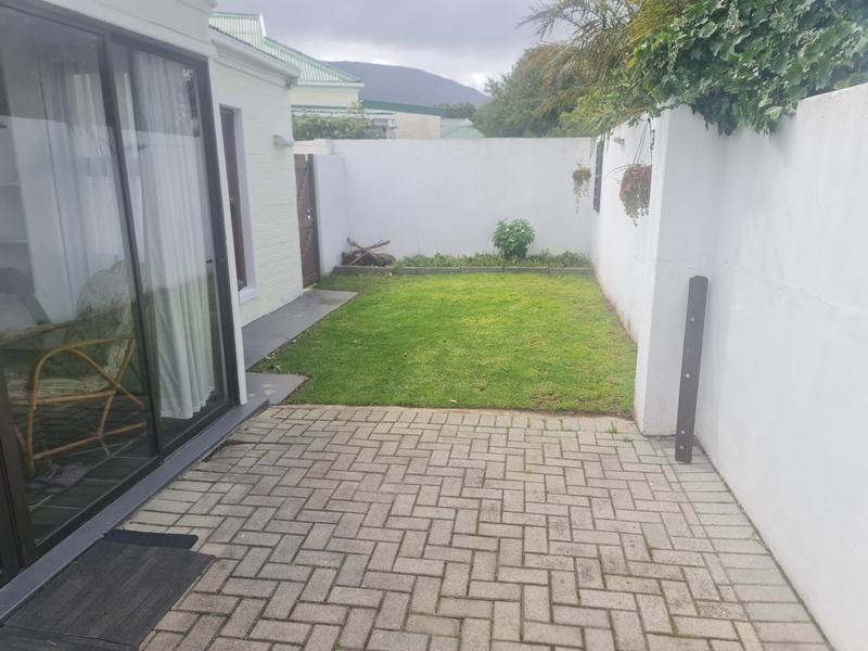 3 Bedroom Property for Sale in Sandbaai Western Cape